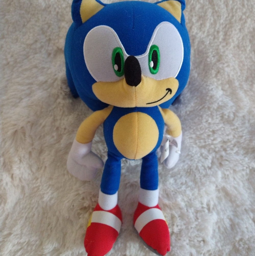 Sonic plush "12